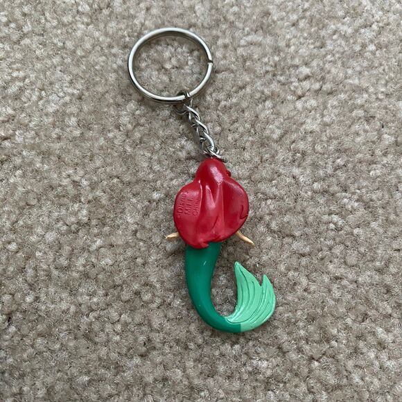 Disney Keychains Dory, Ariel, Minnie Mouse Collectible Park Accessories Backpack - Picture 5 of 8